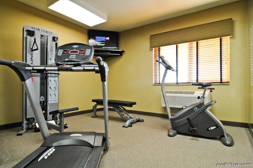 Best Western Plus Night Watchman Inn & Suites Greensburg Facilities photo